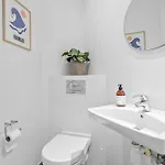 Holiday home Beautiful In With Kitchen
