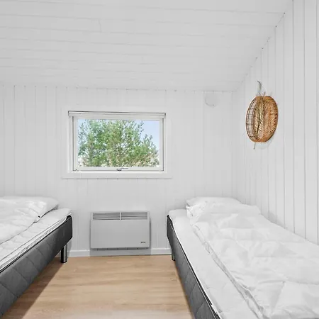 Holiday home Beautiful In With Kitchen *